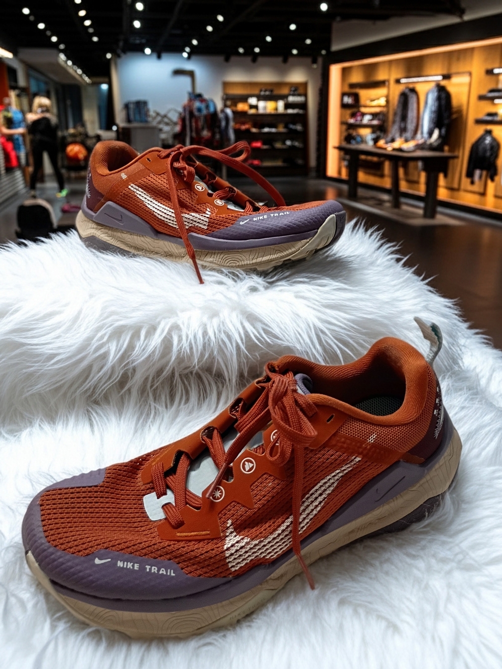 Nike Trail Wildhorse 8 Running Sneakers Rust with Beige and Purple Accents SZ 7